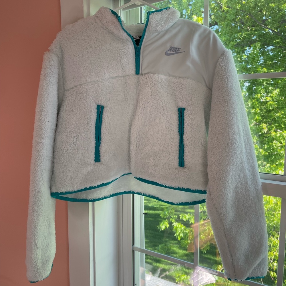 Nike White Sherpa Fleece Quarter Zip Cropped